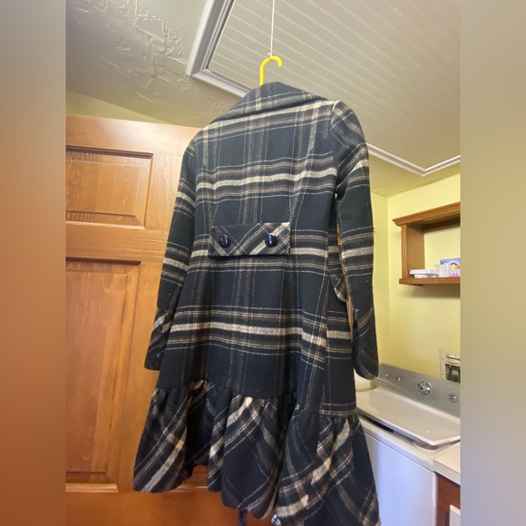 Zara Basic Fall/Winter coat size M - Picture 3 of 3